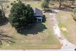 2439 Nichols Highway photo 4