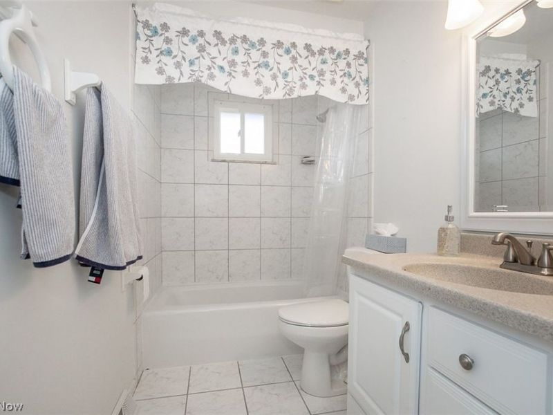 6924 Day Drive , Parma, OH 44129 Photo 16