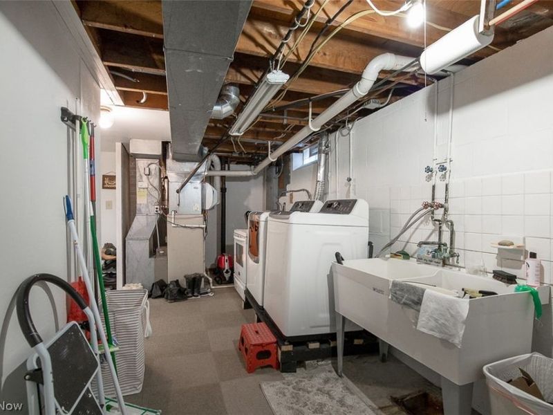 6924 Day Drive , Parma, OH 44129 Photo 34