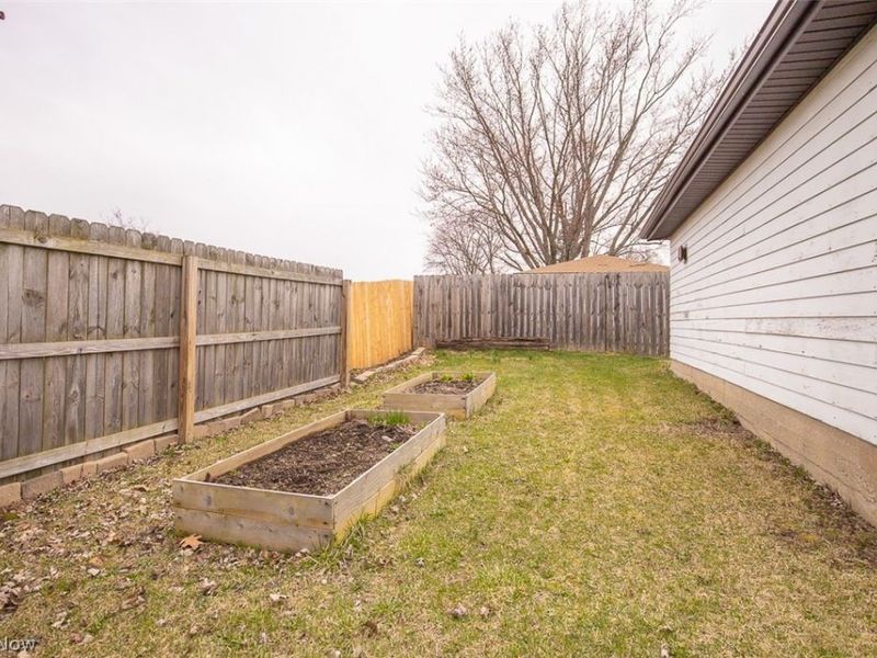 6924 Day Drive , Parma, OH 44129 Photo 39