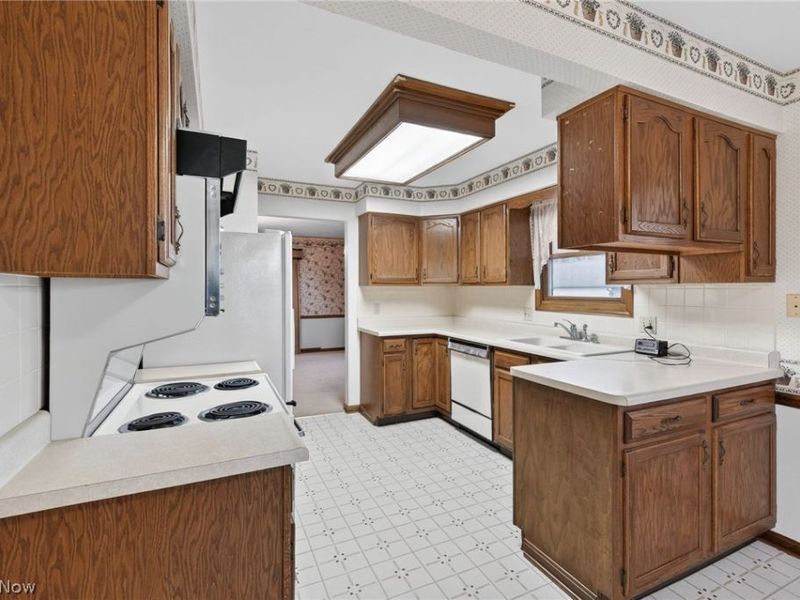 59 Tudor Lane, Kent, OH 44240 Photo 2