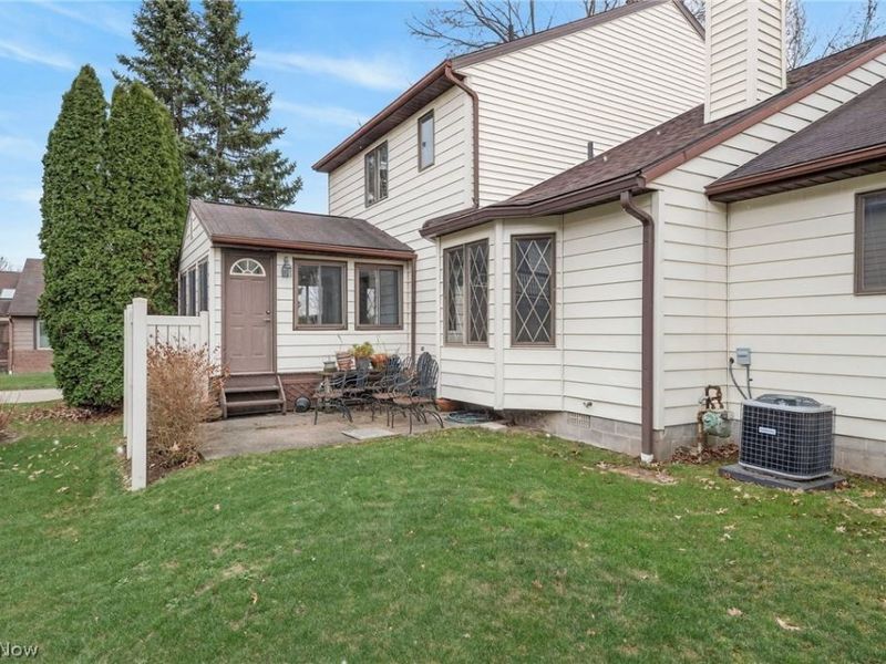 59 Tudor Lane, Kent, OH 44240 Photo 28