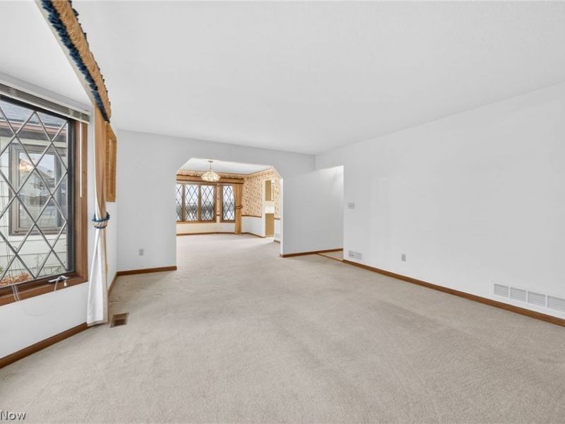 59 Tudor Lane, Kent, OH 44240 Photo 4