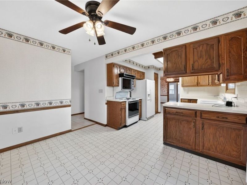 59 Tudor Lane, Kent, OH 44240 Photo 5