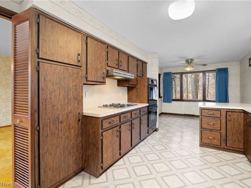 8638 Hollis Lane , Brecksville, OH 44141 Photo 10