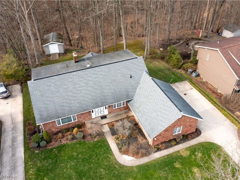 8638 Hollis Lane , Brecksville, OH 44141 Photo 3