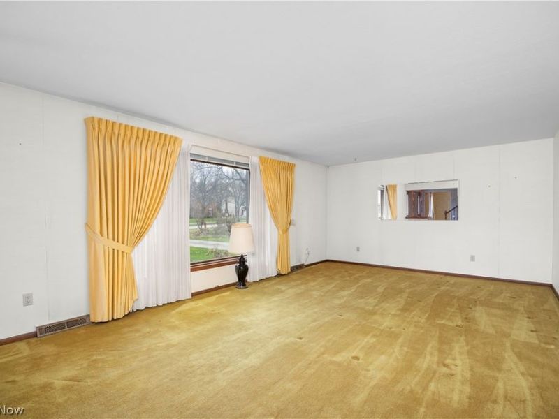 8638 Hollis Lane , Brecksville, OH 44141 Photo 5