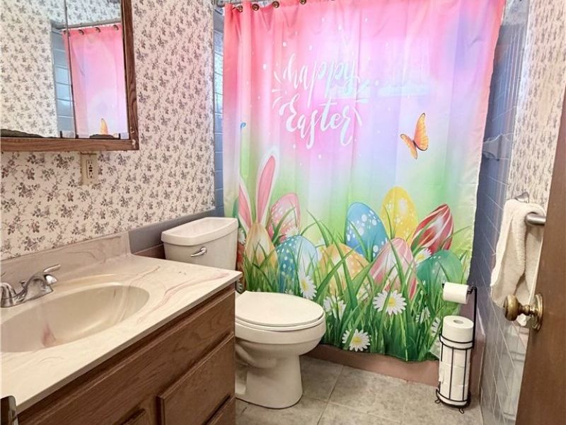 4191 Custer Orangeville Road NE, Burghill, OH 44404 Photo 12