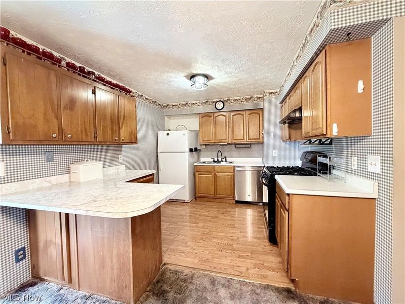 4191 Custer Orangeville Road NE, Burghill, OH 44404 Photo 6