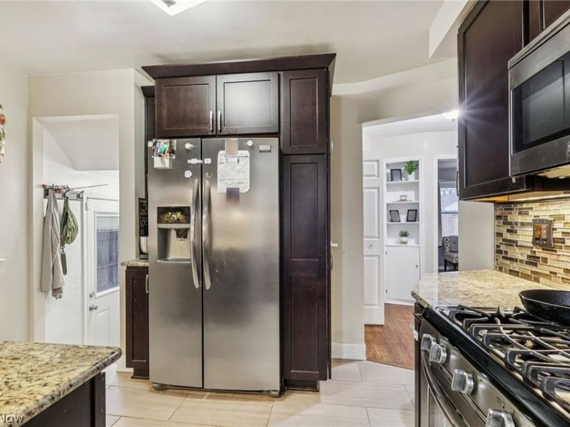 5227 W 52nd Street , Parma, OH 44134 Photo 10