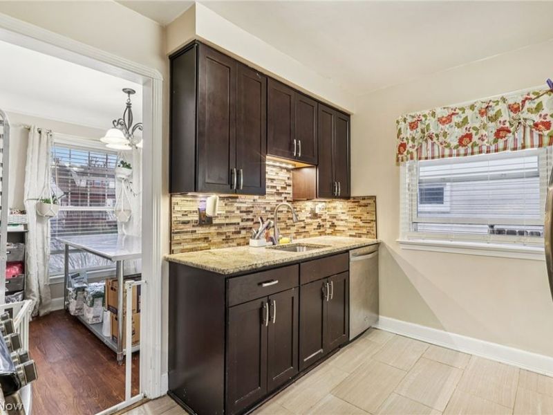 5227 W 52nd Street , Parma, OH 44134 Photo 11