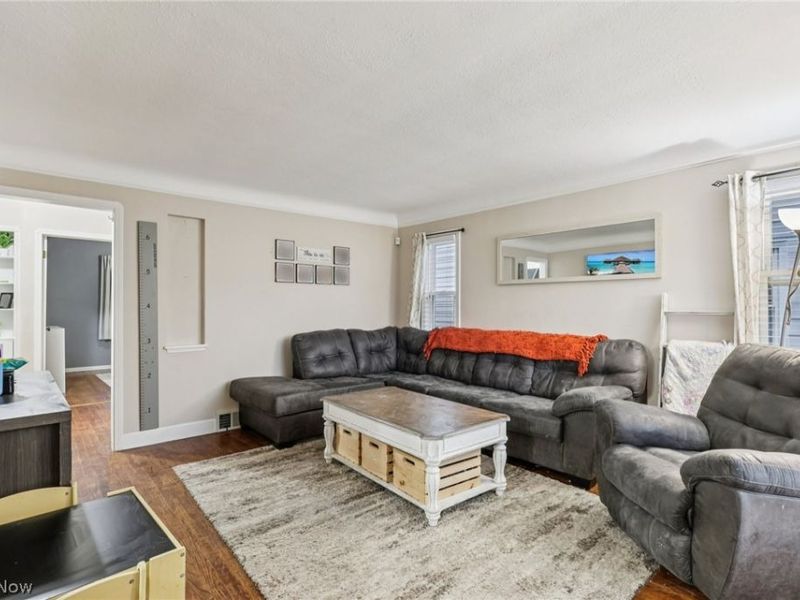 5227 W 52nd Street , Parma, OH 44134 Photo 7