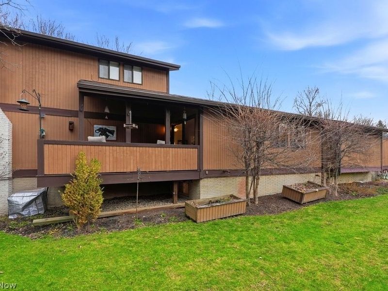 17640 Walnut Trail , Chagrin Falls, OH 44023 Photo 2