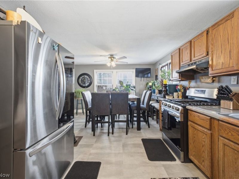 715 Roxbury Avenue, Youngstown, OH 44502 Photo 2