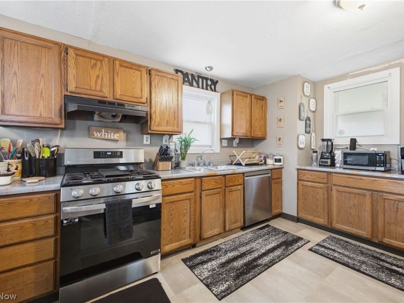 715 Roxbury Avenue, Youngstown, OH 44502 Photo 5