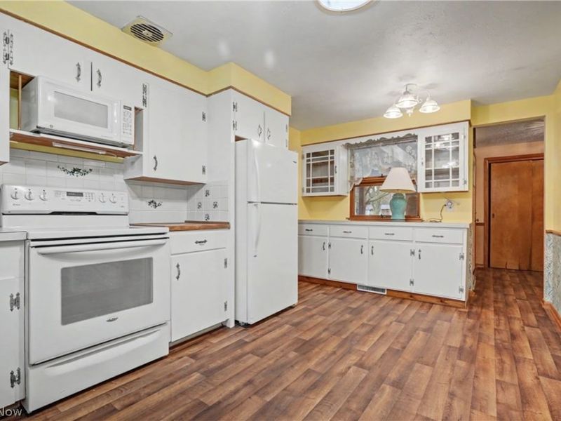 4214 Ashwood Street NW, Canton, OH 44708 Photo 5