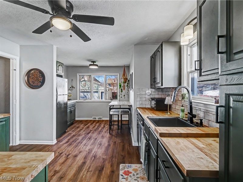 2216 Wascana Avenue, Lakewood, OH 44107 Photo 13