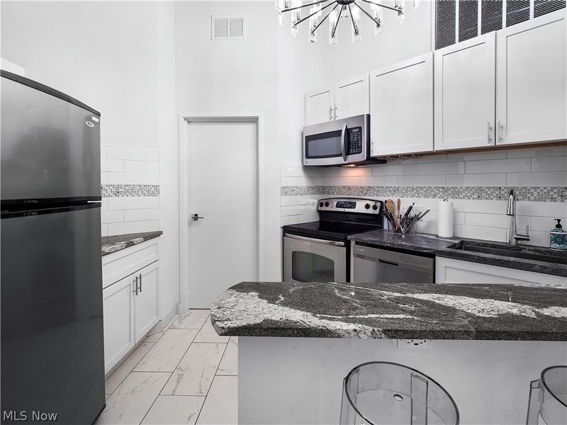 408 W Saint Clair Avenue , Unit 215, Cleveland, OH 44113 Photo 6