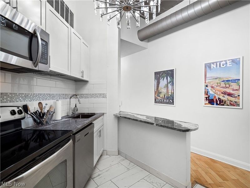 408 W Saint Clair Avenue , Unit 215, Cleveland, OH 44113 Photo 9