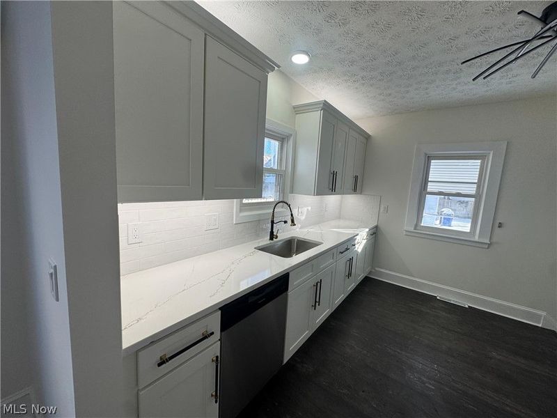 10331 Bernard Avenue , Cleveland, OH 44111 Photo 9