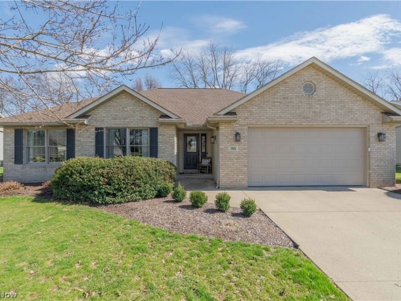 705 Dale Avenue NW, Strasburg, OH 44680 Photo 1