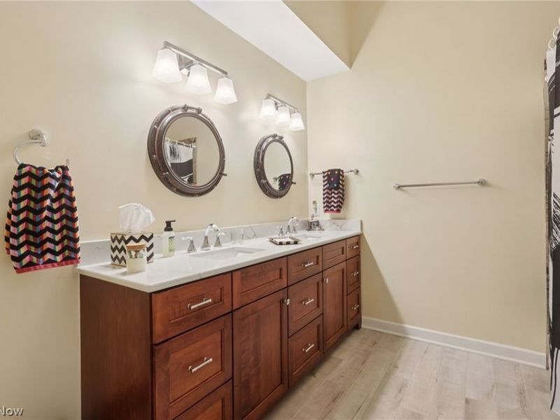 250 Sandover Drive , Aurora, OH 44202 Photo 17