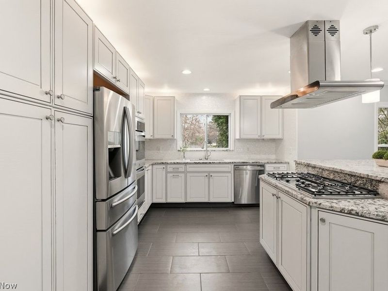 953 Bell Road, Chagrin Falls, OH 44022 Photo 8