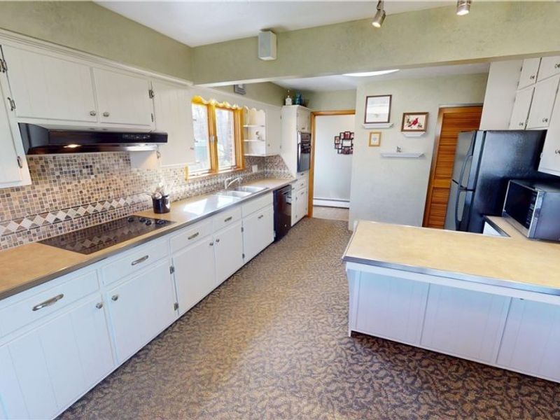 6904 Center Road, Valley City, OH 44280 Photo 10