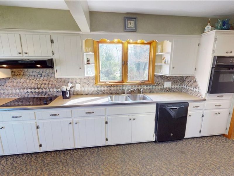 6904 Center Road, Valley City, OH 44280 Photo 11