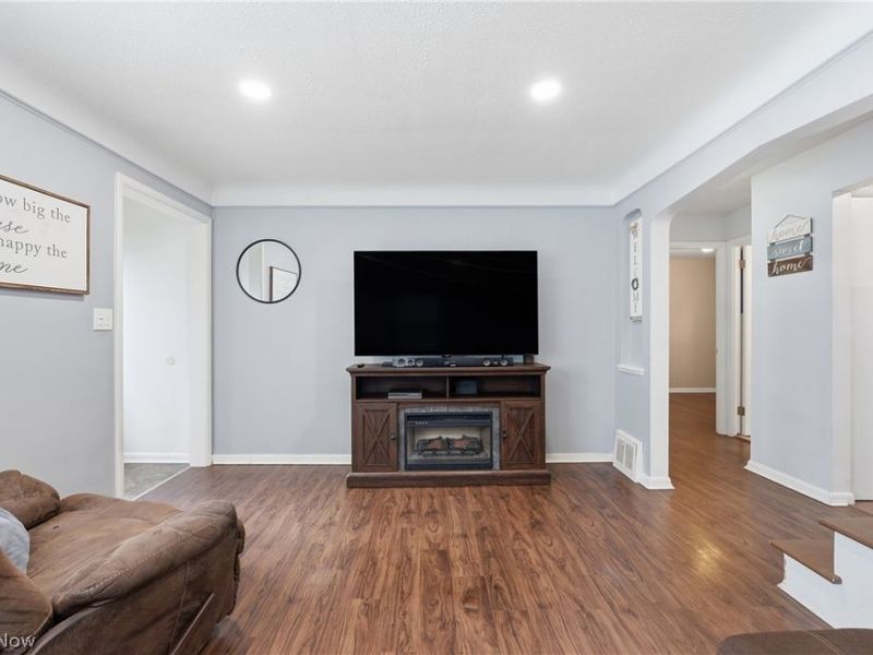 6750 Commonwealth Boulevard, Parma Heights, OH 44130 Photo 6