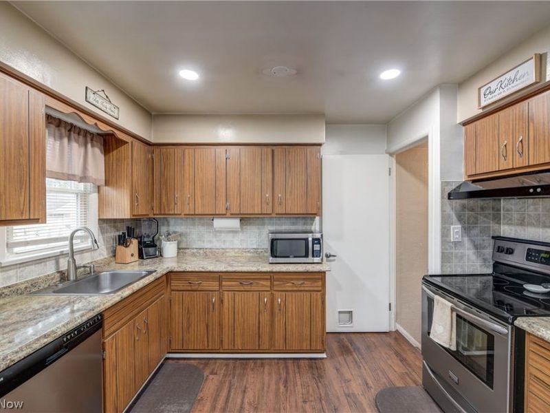 6750 Commonwealth Boulevard, Parma Heights, OH 44130 Photo 7