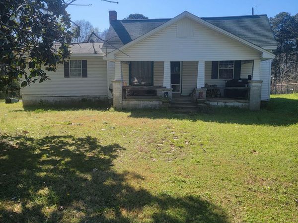 2003 Yellow Leaf Road, Clanton, AL 35045