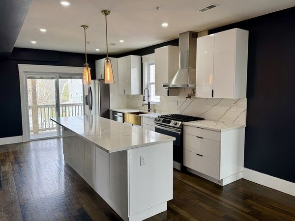 567 Park St, Unit 3, Boston, MA 02124