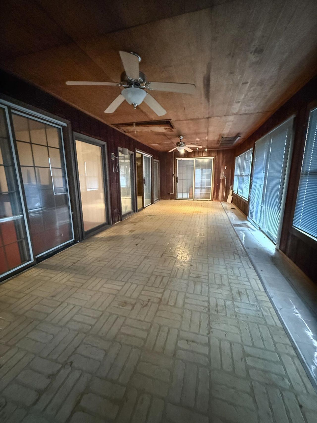 720 E Erie Avenue Photo 13