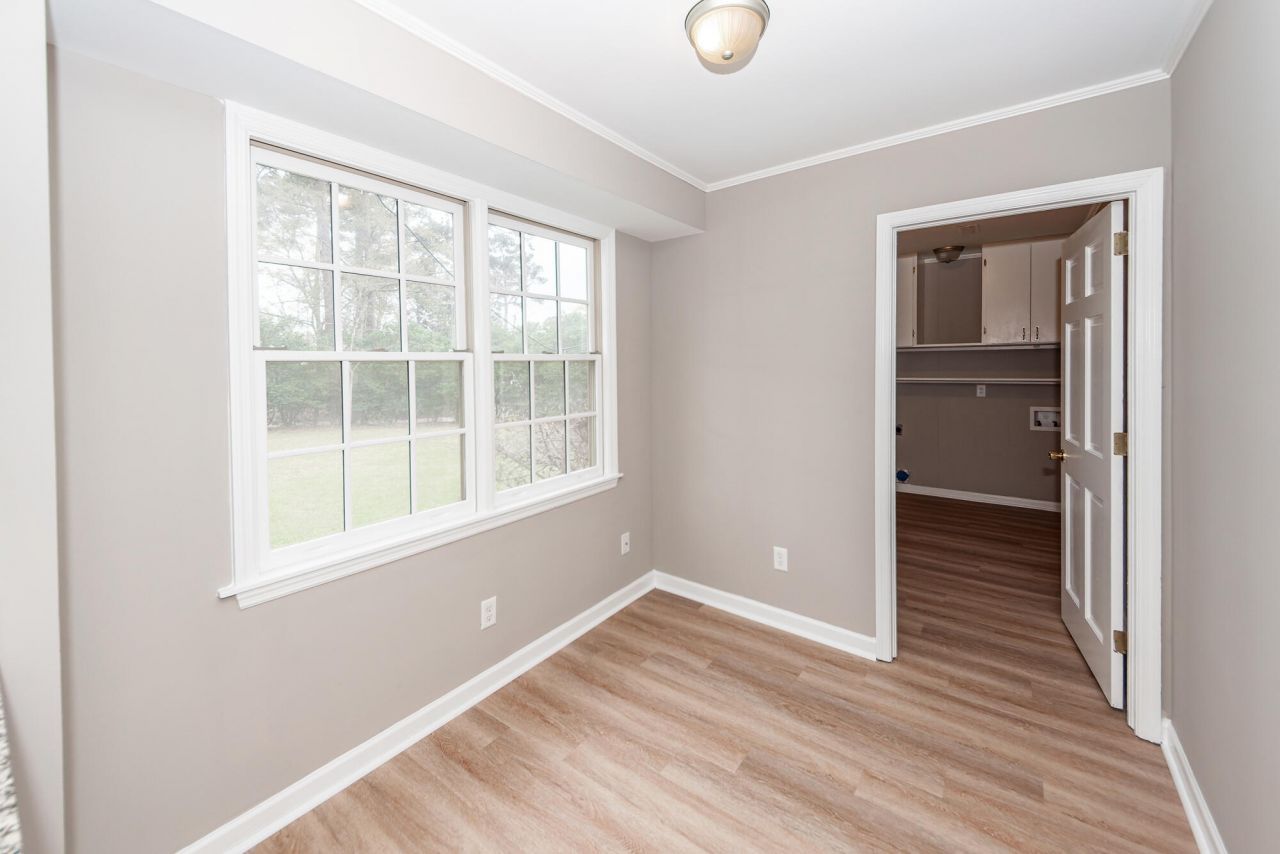 405 Grouse Road Photo 10