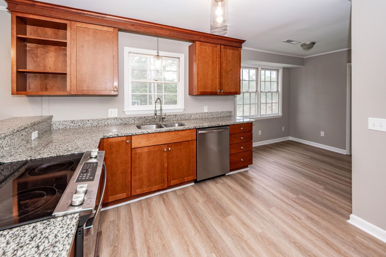 405 Grouse Road Photo 13