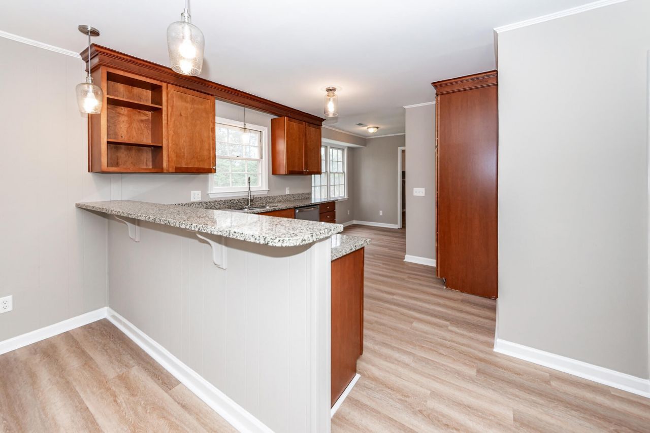 405 Grouse Road Photo 14