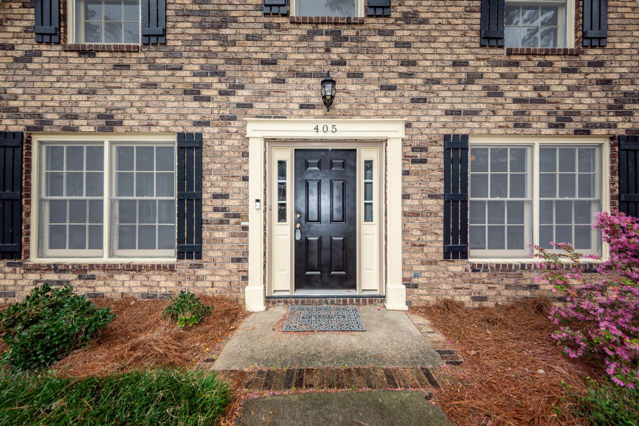 405 Grouse Road Photo 2