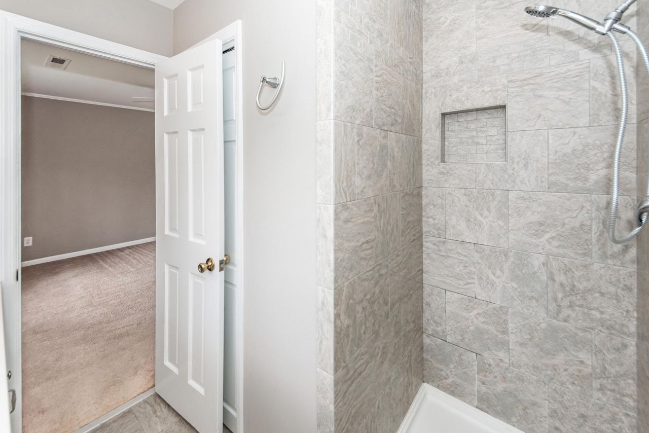 405 Grouse Road Photo 39