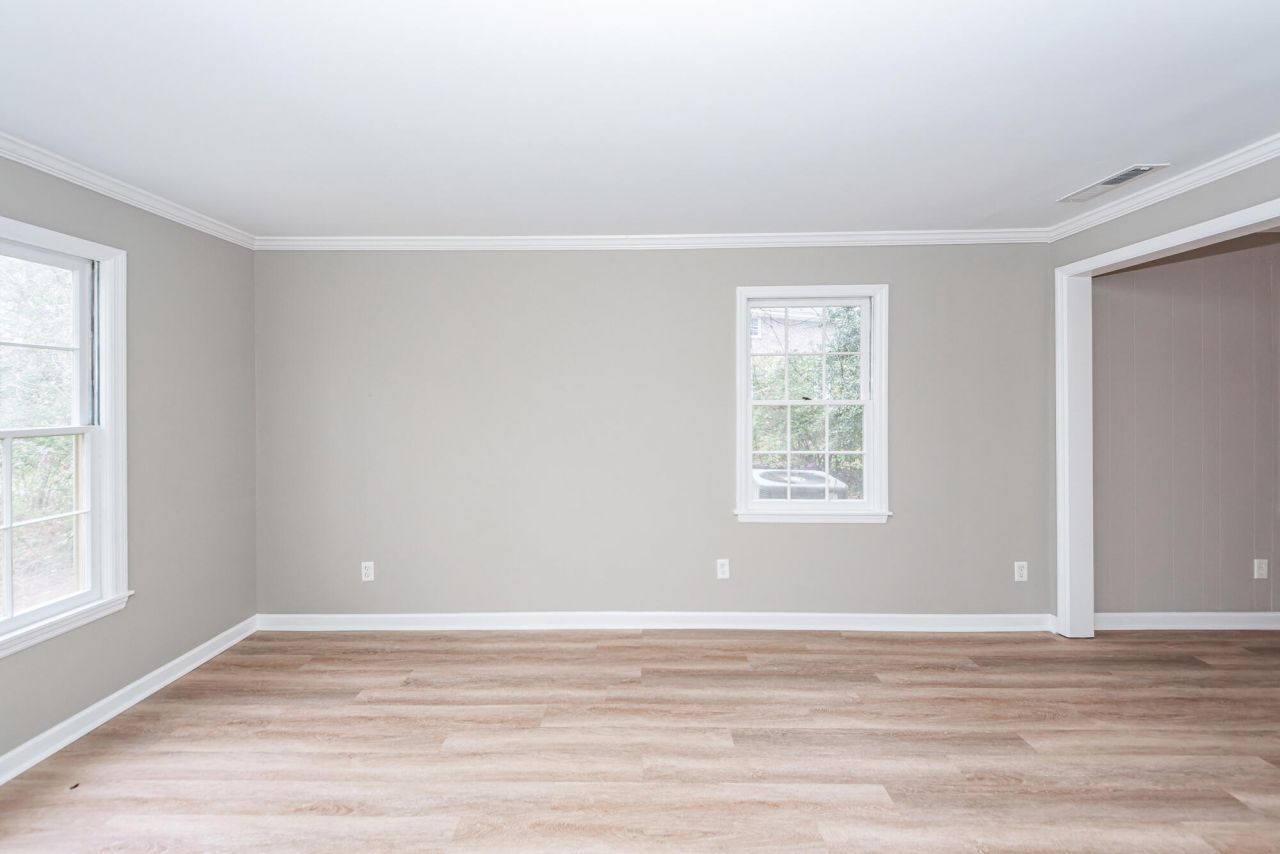 405 Grouse Road Photo 4