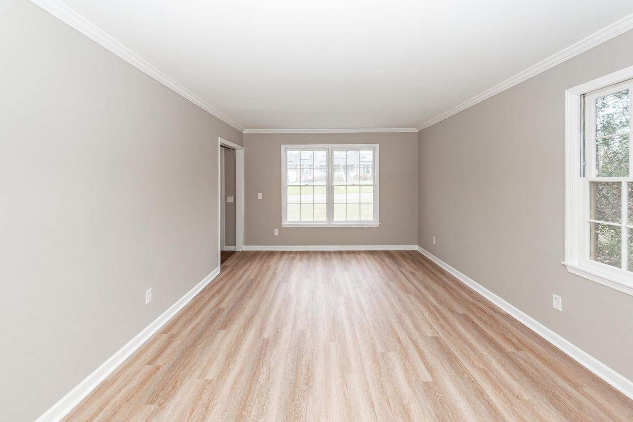 405 Grouse Road Photo 6