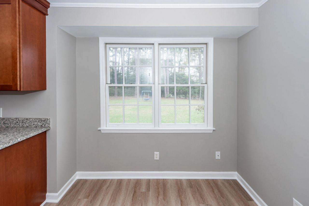 405 Grouse Road Photo 9