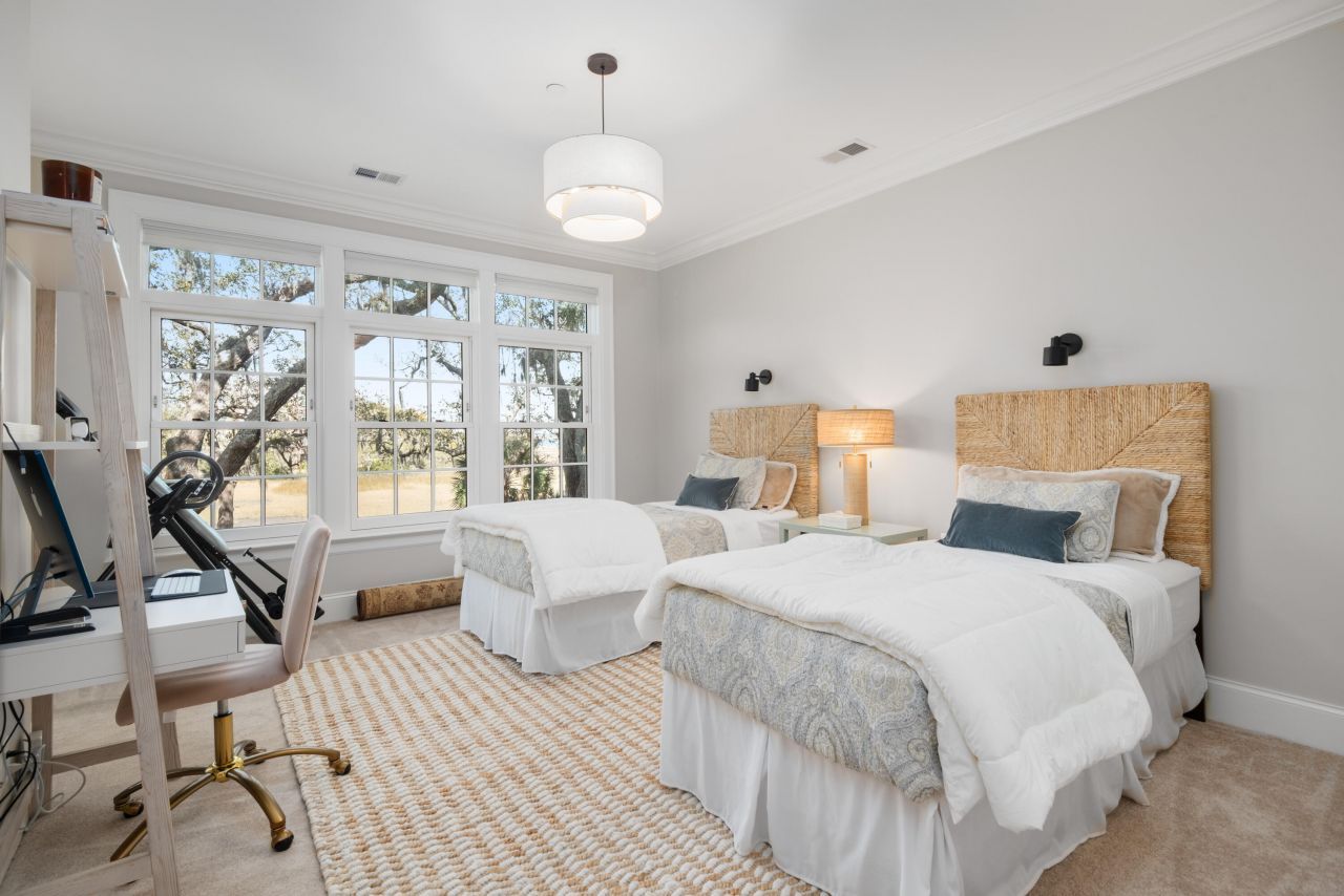 108 Fairbanks Oak Alley Photo 38