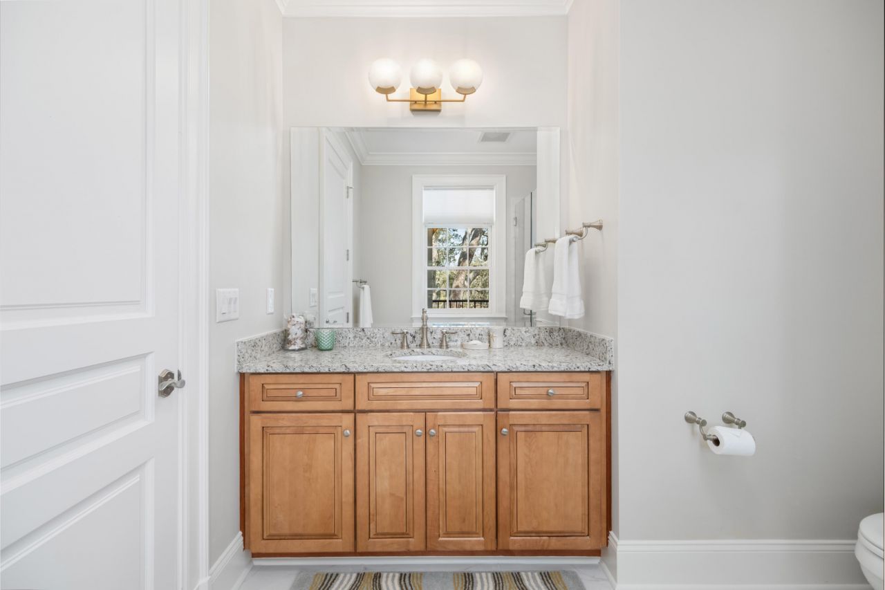 108 Fairbanks Oak Alley Photo 44