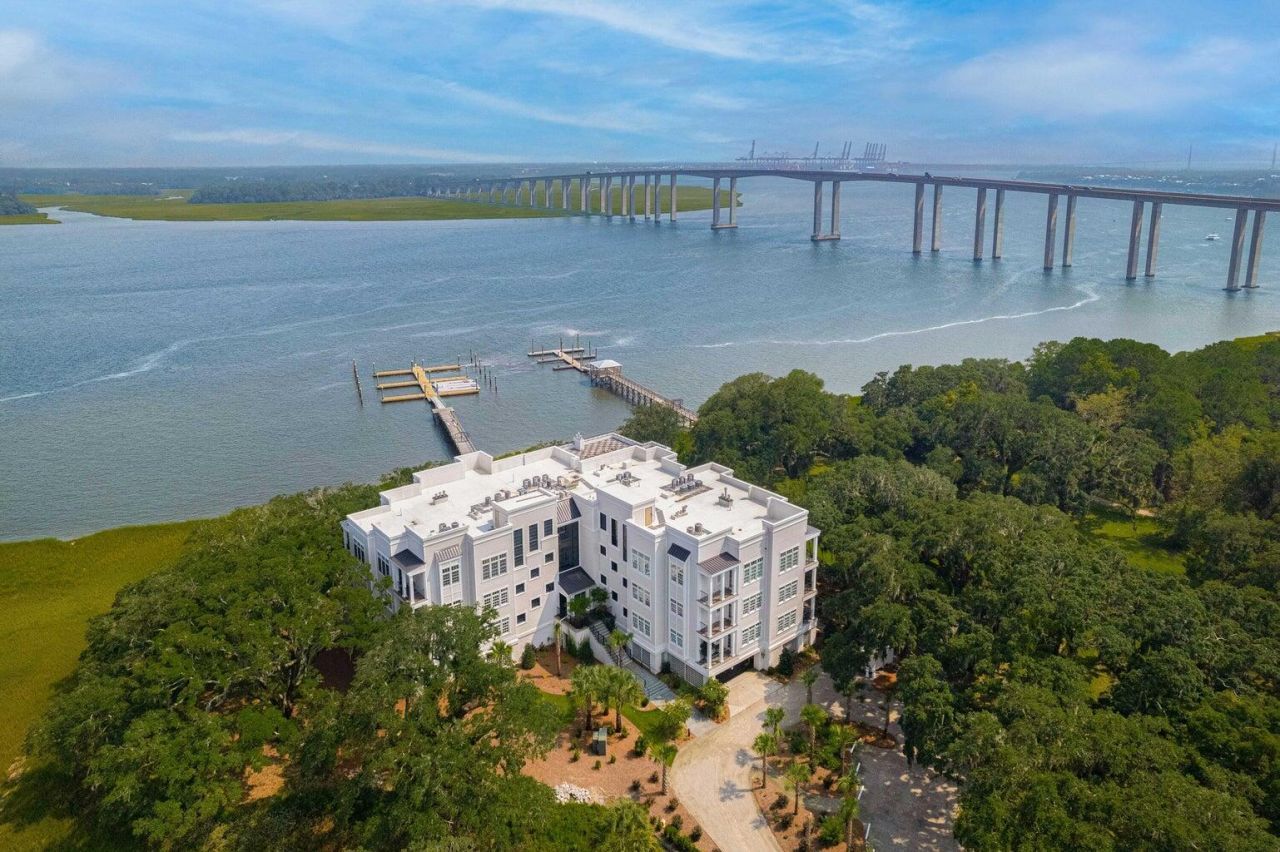 108 Fairbanks Oak Alley Photo 53