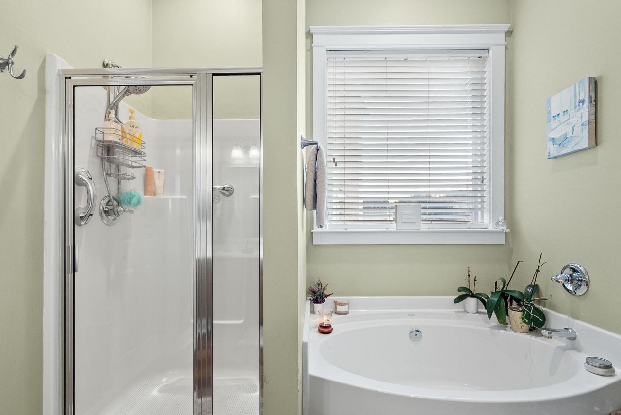 302 Hydrangea Street Photo 30