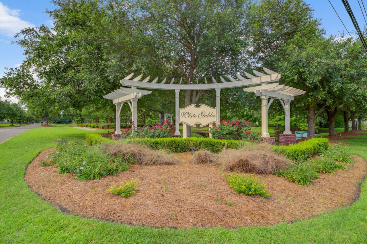 302 Hydrangea Street Photo 41