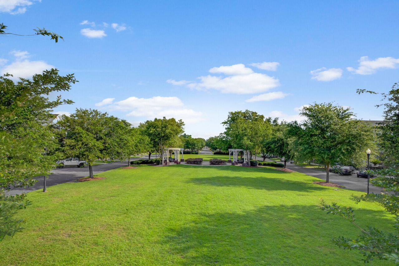 302 Hydrangea Street Photo 46