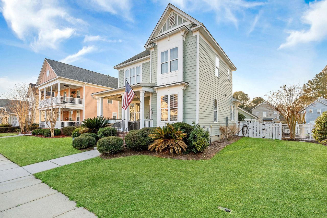 302 Hydrangea Street Photo 8