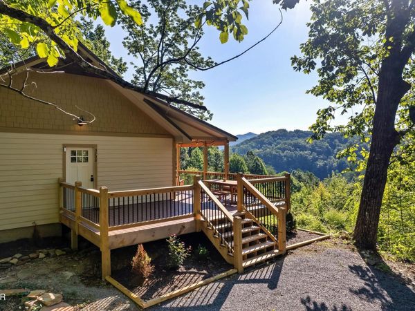 3730 Ivy Way , Sevierville, TN 37876